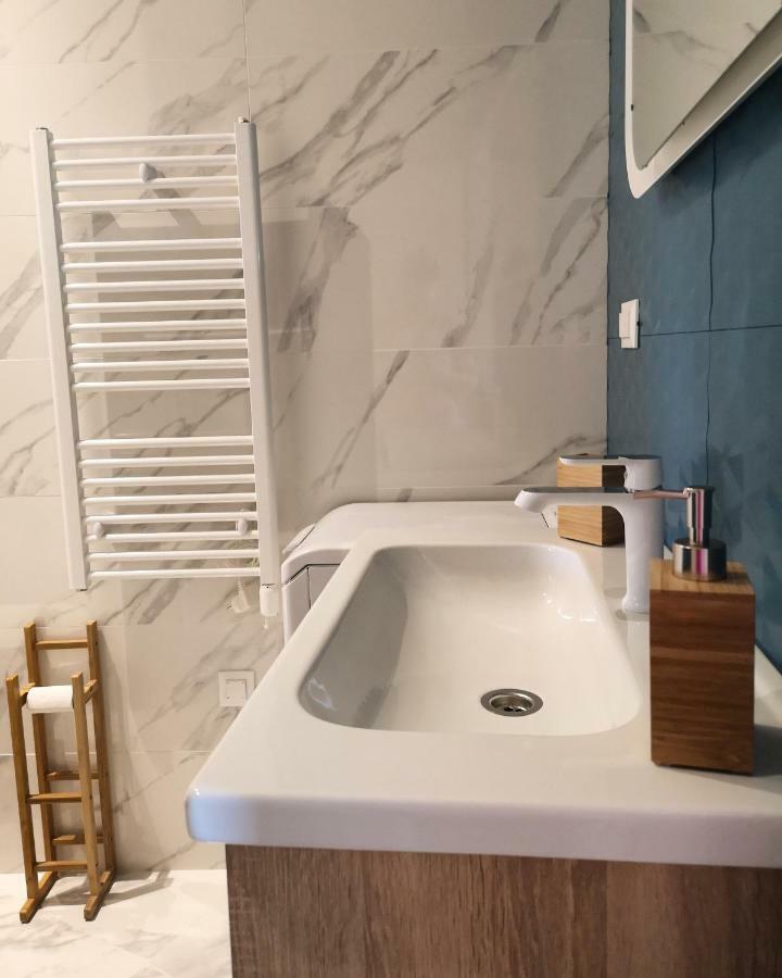 Apartman Michelangelo In The Centar Of Супетар Екстериор снимка