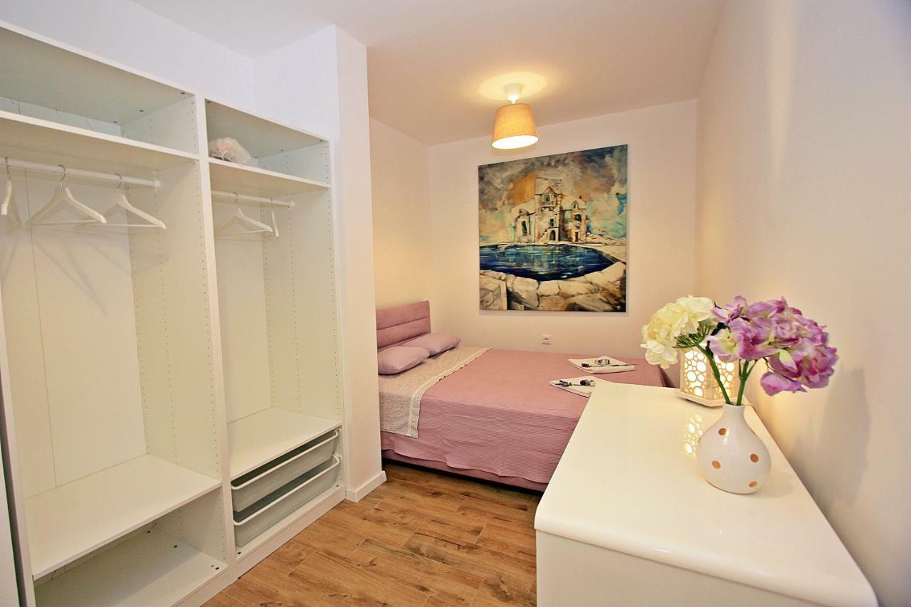 Apartman Michelangelo In The Centar Of Супетар Екстериор снимка